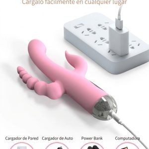 Vibrador íntimo triple estimulación conectado a un puerto de carga USB.